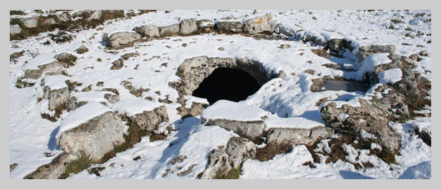 tomb3